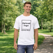 Firmenname und Logo auf weißem T - Shirt