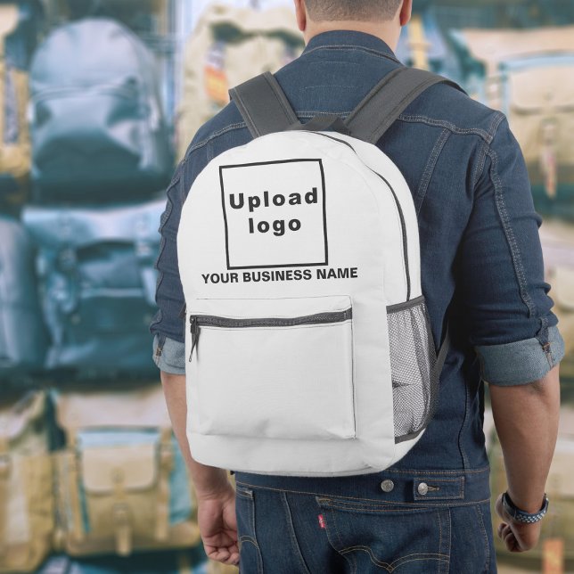 Firmenname und Logo im weißen Rucksack (Build brand name awareness. Your business name and logo on white backpack.)