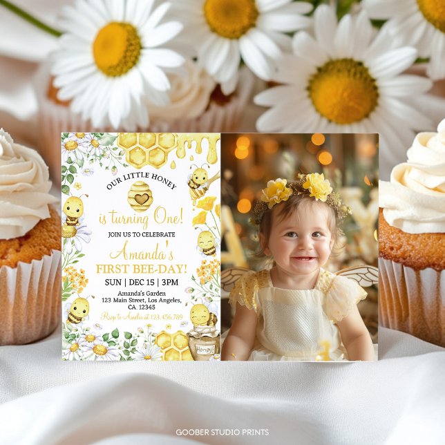 First Bee Day Floral Honey Bee Birthday Invitation Dankeskarte (Von Creator hochgeladen)