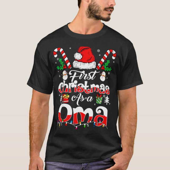First Christmas As A Oma Family Matching  T-Shirt (Vorderseite)