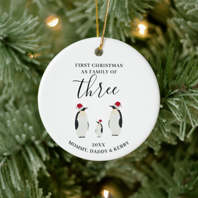 First Christmas Family of Three Cute Penguins Keramik Ornament (Baum)