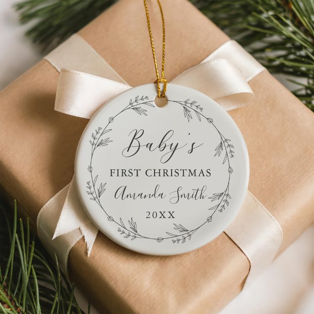 First Christmas Floral Botanical Wreath Keramik Ornament (Von Creator hochgeladen)