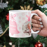 First christmas grandma bell pink snowflake photo kaffeetasse<br><div class="desc">First Christmas as a grandma with winter pink snowflakes pattern,  best grandma ever! With christmas ornament shape 2 photo overlay and a bell shape . All the colors are editable.</div>