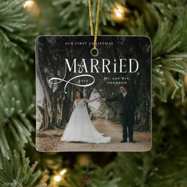 First Christmas Married Mr & Mrs Couples Photo  Keramikornament (Baum)