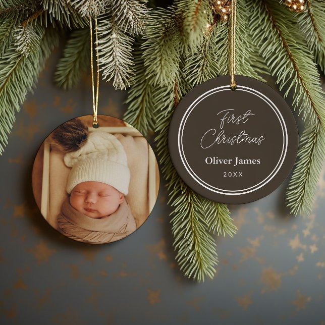 First Christmas Monogram Foto Holiday Ornament (Von Creator hochgeladen)