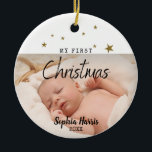 First Christmas New Baby Keramik Ornament<br><div class="desc">Das erste Weihnachtsfest des Babys - mit diesem einfachen und modernen Typografie-Design erinnert es sich für immer.</div>