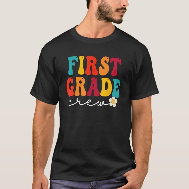 First Grade Crew Back to School Retro Teacher Stud T-Shirt (Vorderseite)
