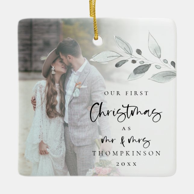 First Married Christmas Foto Name Year Script Cer Keramikornament (Vorderseite)