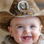 First Rodeo Cowboy Western Boy 1. Geburtstag Party Button<br><div class="desc">Es ist Ihr Kleiner ist "First Rodeo" und wir wissen, dass Sie so aufgeregt sind! Feiern Sie den kleinen Cowboy im rustikalen Western Kuh poke Stil mit diesem Jungen 1. Geburtstag Party Design. Das Hotel verfügt über einen Sand in Aquarelltönen mit zahlreichen Kakteen, einem Hufeisen, Stiefeln und Cowboyhut sowie einem...</div>