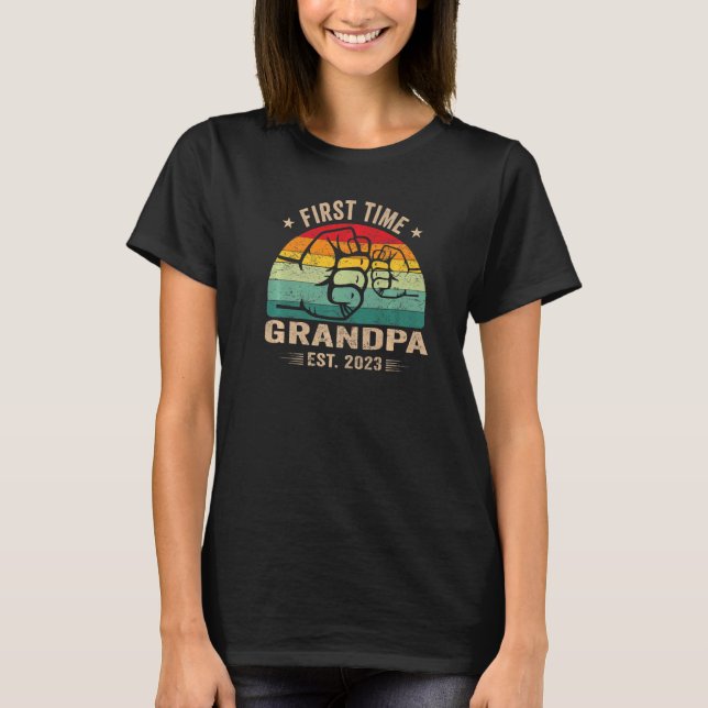 First time grandpa 2023 for grandfather to be   T-Shirt (Vorderseite)