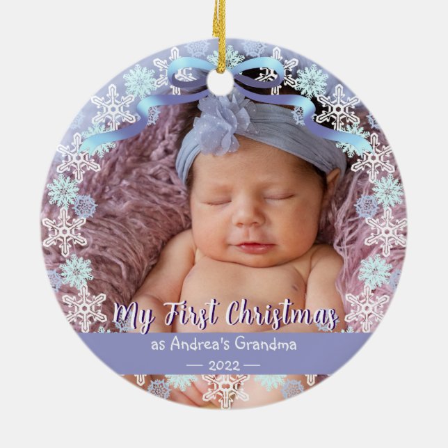 First Xmas Oma Snowflakes Soft Blue Lila Keramik Ornament (Hinten)