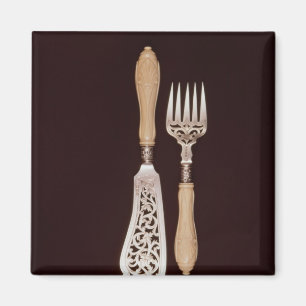 Fisch-Server mit geschnitzten Elfenbeingriffen Magnet