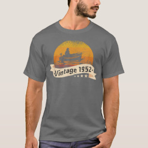 Fischer Vintage geboren 1952 Geburtstag Fischerboo T-Shirt