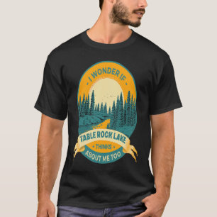Fischerboot Camping Seebad Tischtennisplatte Rock T-Shirt