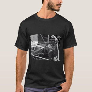 Fischereiboot Burtonport schwarz und auf dem Rückw T-Shirt