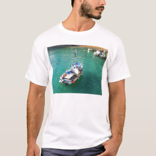 Fischereifahrzeug bei Flut T-Shirt