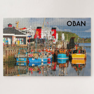 Fischereifahrzeuge und Fähren, Oban, Schottland
