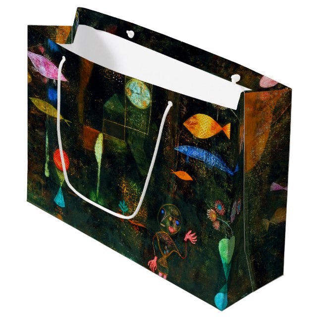 Fischmagie, Paul Klee große Geschenktasche Große Geschenktüte (Vorderseite Schrägansicht)