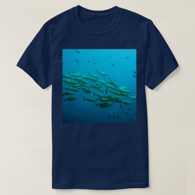 Fischschule im Ozean T-Shirt (Design vorne)