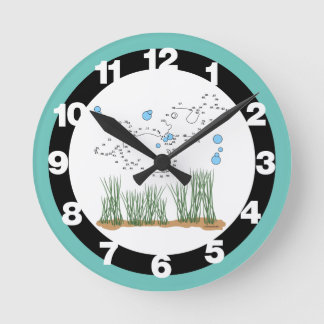 Fischteich verbindet die Punkte Runde Wanduhr
