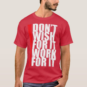 Fitness-Gymnastikunternehmer in T-Shirt