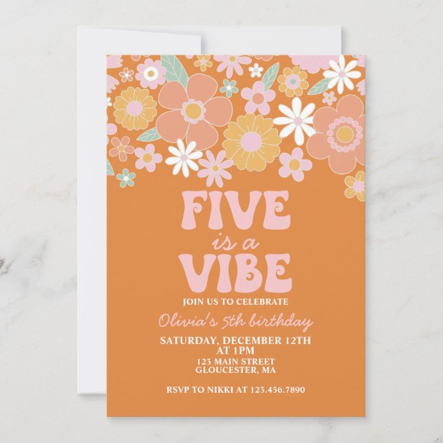 Five ist ein lebhafter Groovy Retro Floral 5. Gebu Einladung (Vorderseite)