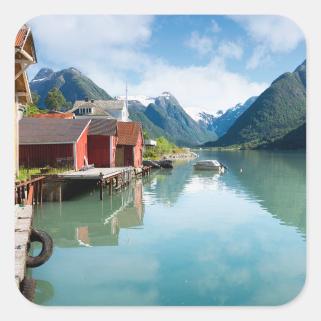 Fjaerlandsfjord-Fjordlandschaft in Norwegen Quadratischer Aufkleber (Vorderseite)