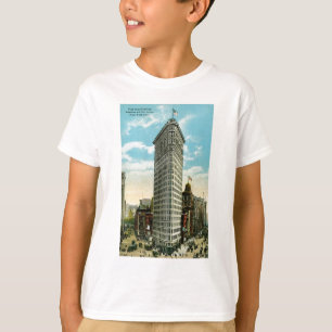 Flaches Eisen-Gebäude. Broadway und fünfte Allee T-Shirt