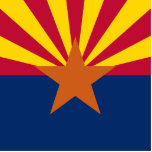 Flag Arizona: Stern, der Kupfer-Staat Freistehende Fotoskulptur<br><div class="desc">Die Arizona-Fahne, ein lebendiges Zeugnis der einzigartigen Landschaft und der reichen Geschichte des Staat, erzählt eine Geschichte von kontrastierender Schönheit und bleibender Kraft. Sein Design, ein Meisterwerk der Einfachheit und Symbolik, prägt das Wesen des Grand Canyon Staat. - Die obere Hälfte der Fahne wird von einer auffallenden Anzeige von dreizehn...</div>