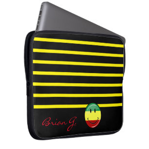 Flag mit glänzenden Runden Lächeln der Rasta-Farbe Laptopschutzhülle