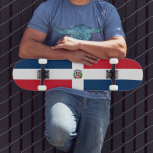 Flagge der Dominikanischen Republik Skateboard