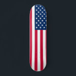 Flagge der USA - USA - Patriotik Skateboard<br><div class="desc">USA - USA - Flag - Patriotic - Unabhängigkeitstag - 4. Juli - Anpassbar - Wählen / Fügen Sie Ihren einzigartigen Text / Farbe / Bild - Make Your Special Gift - Neu formatieren und verschieben oder entfernen und hinzufügen / Bild mit Anpassungstool. Sie können Designs auch auf mehr als...</div>