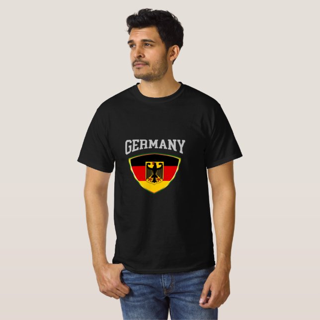 Flagge Deutschlands und Emblem T-Shirt (Vorne ganz)