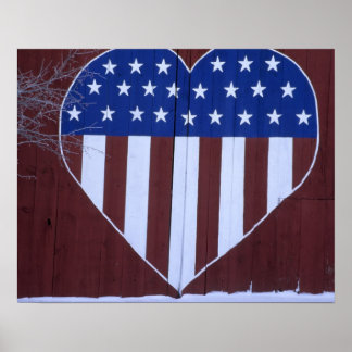 Flagge in Herzform auf einer Scheune gemalt nach 9 Poster