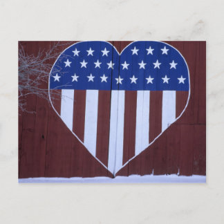 Flagge in Herzform auf einer Scheune gemalt nach 9 Postkarte
