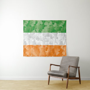 Flagge Irlands mit Kleeblattmuster Wandteppich