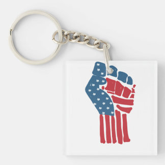 Flagge USA auf einer angehobenen geballten Faust  Schlüsselanhänger