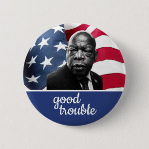 Flaggenhintergrund John Lewis "Good Trouble" Button