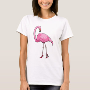 Flamant rose avec talons hauts
