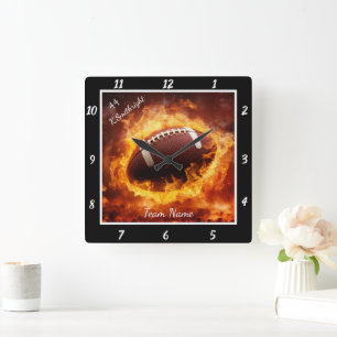 Flaming Football Sport Quadratische Wanduhr