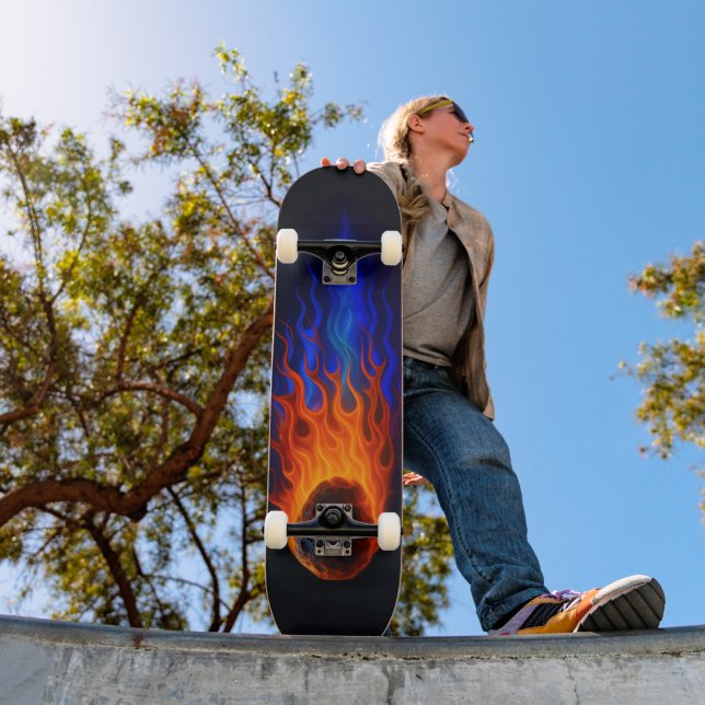 Flaming Meteor Skateboard (Außenbereich 1)