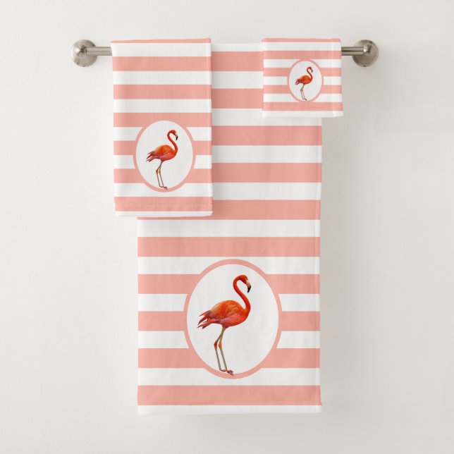 Flamingo auf Coral & White Strip Badetuch Set (Insitu)