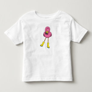 Flamingo beim Regen mit Gummistiefeln Kleinkind T-shirt
