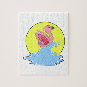 Flamingo beim Surfen im Wasser