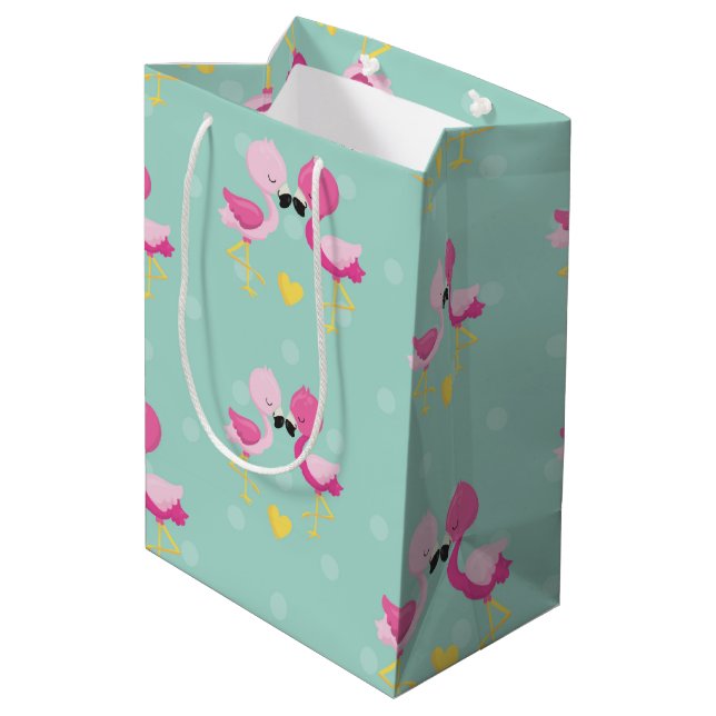 Flamingo Fun Design 1 Mittlere Geschenktüte (Rückseite Schrägansicht)