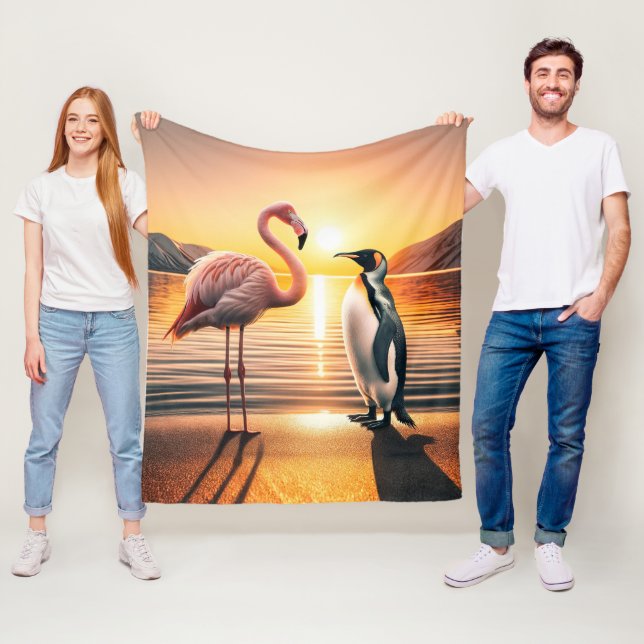 Flamingo und Penguin Sunset Encounter Fleecedecke (Beispiel)