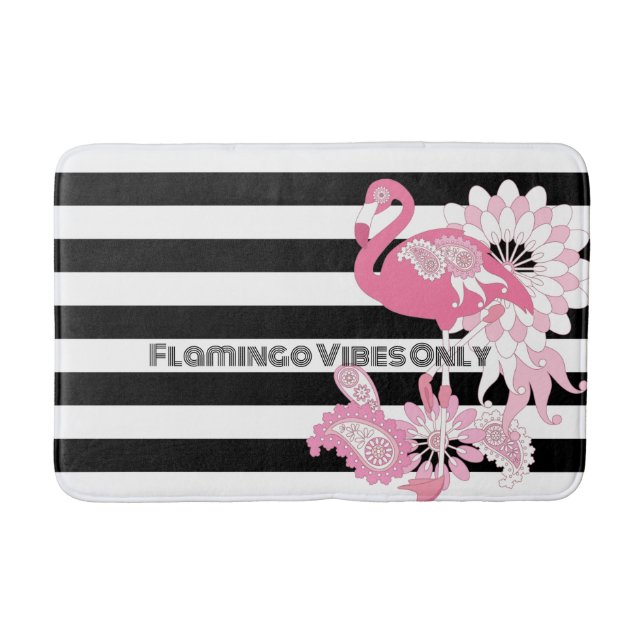 Flamingo Vibes only Black & White Strip Flamingo Badematte (Vorderseite)