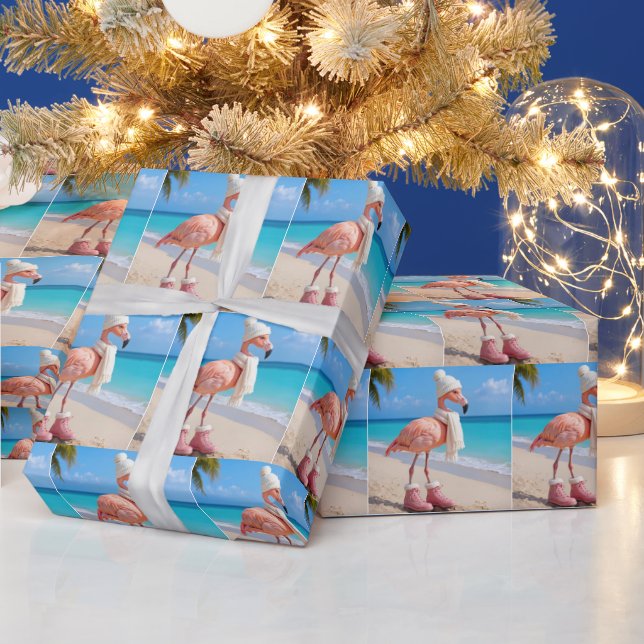 Flamingo Wearing Winter Hat and Scarf Geschenkpapier (Feiertage)