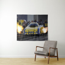 Flammendes Funny Car Drag Racer Sport