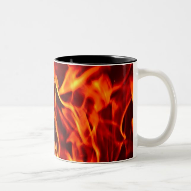 Flammes de tasse de café du feu (Droit)